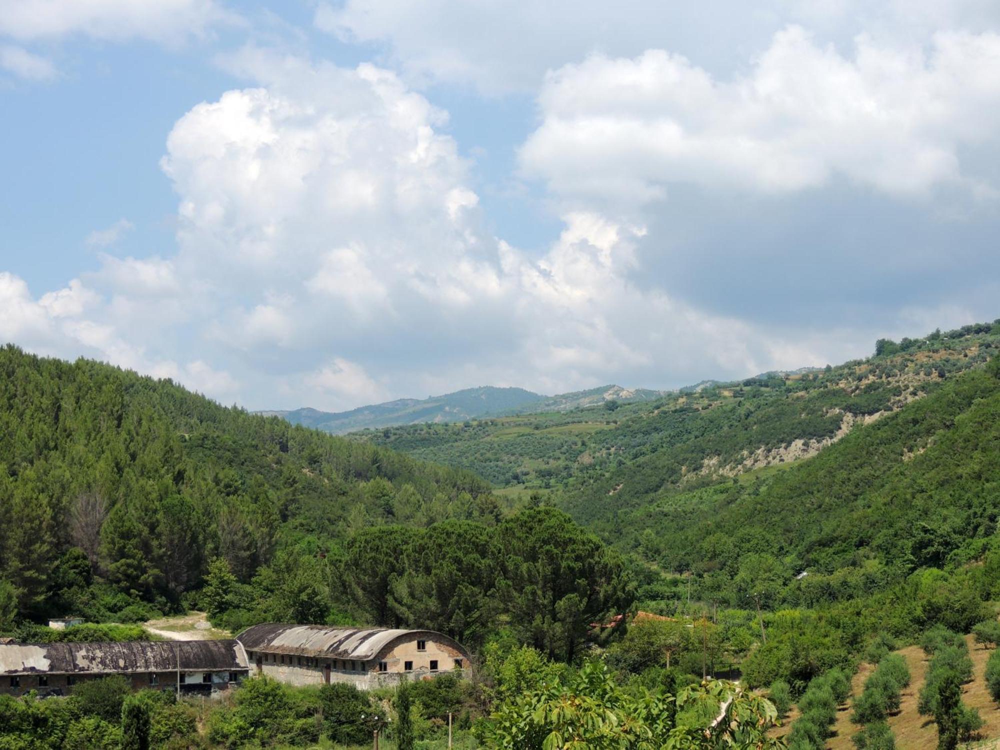 Pupa Winery & Guest House - Berat Gjestgiverier Berat