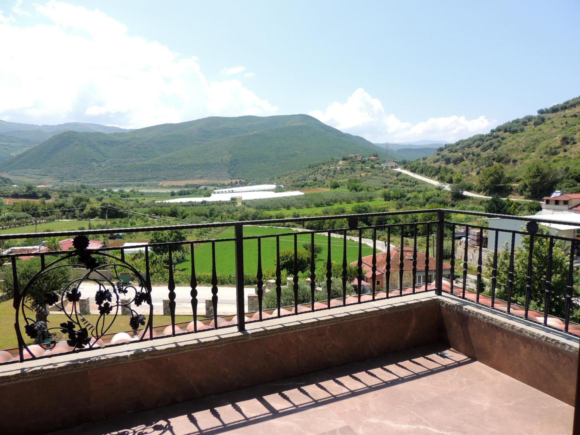 Pupa Winery & Guest House - Berat *